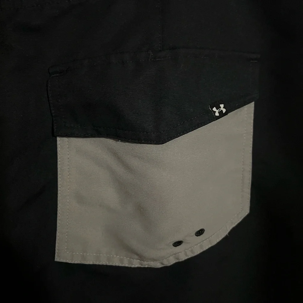 UNDER ARMOUR Classic Casual Lightweight‎ Board Shorts Black Grey Men's Size 36